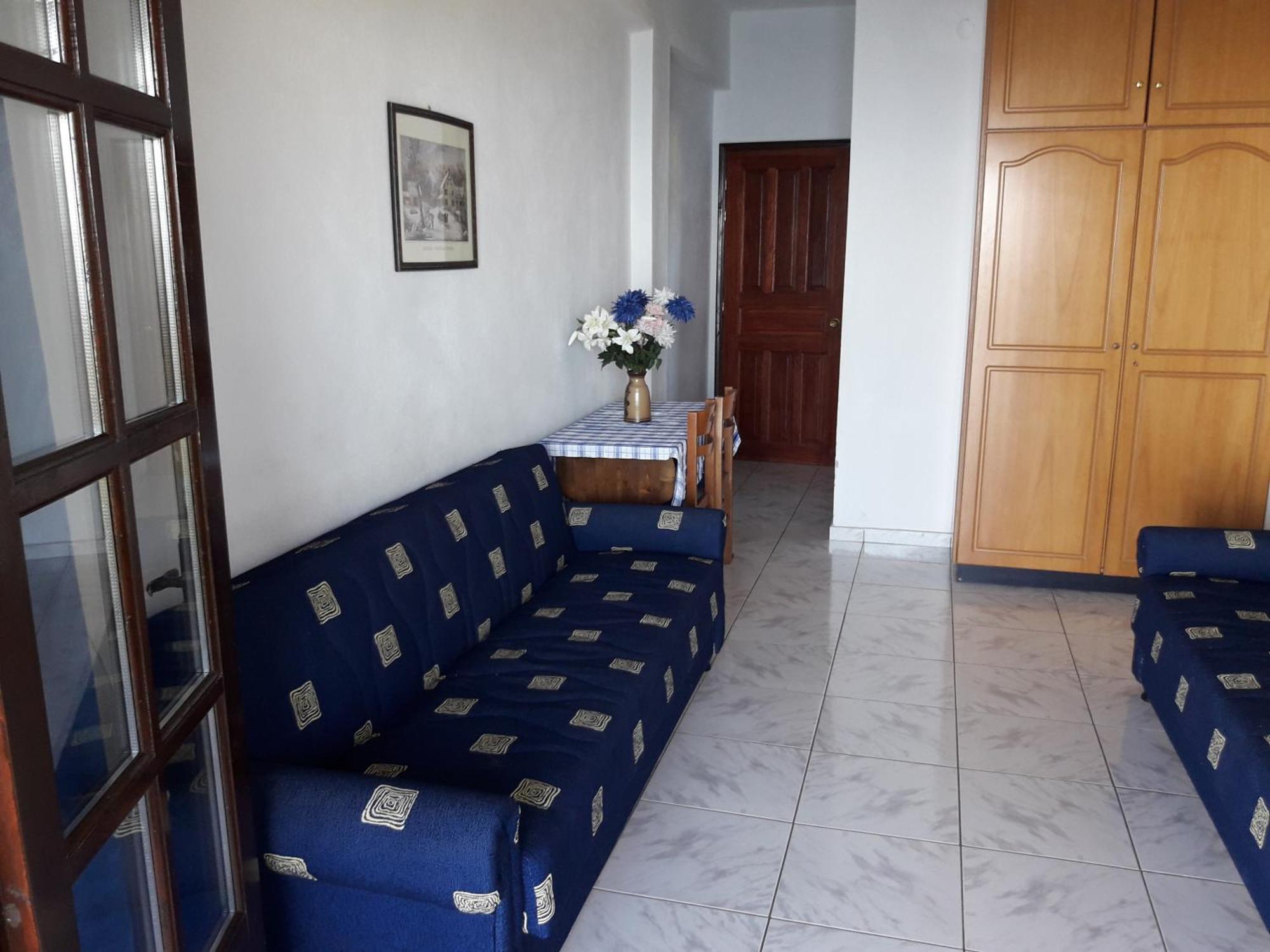 Karaoulanis Aparthotel
